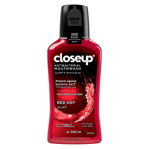 Closeup Antibacterial Mouthwash Red Hot 300ml